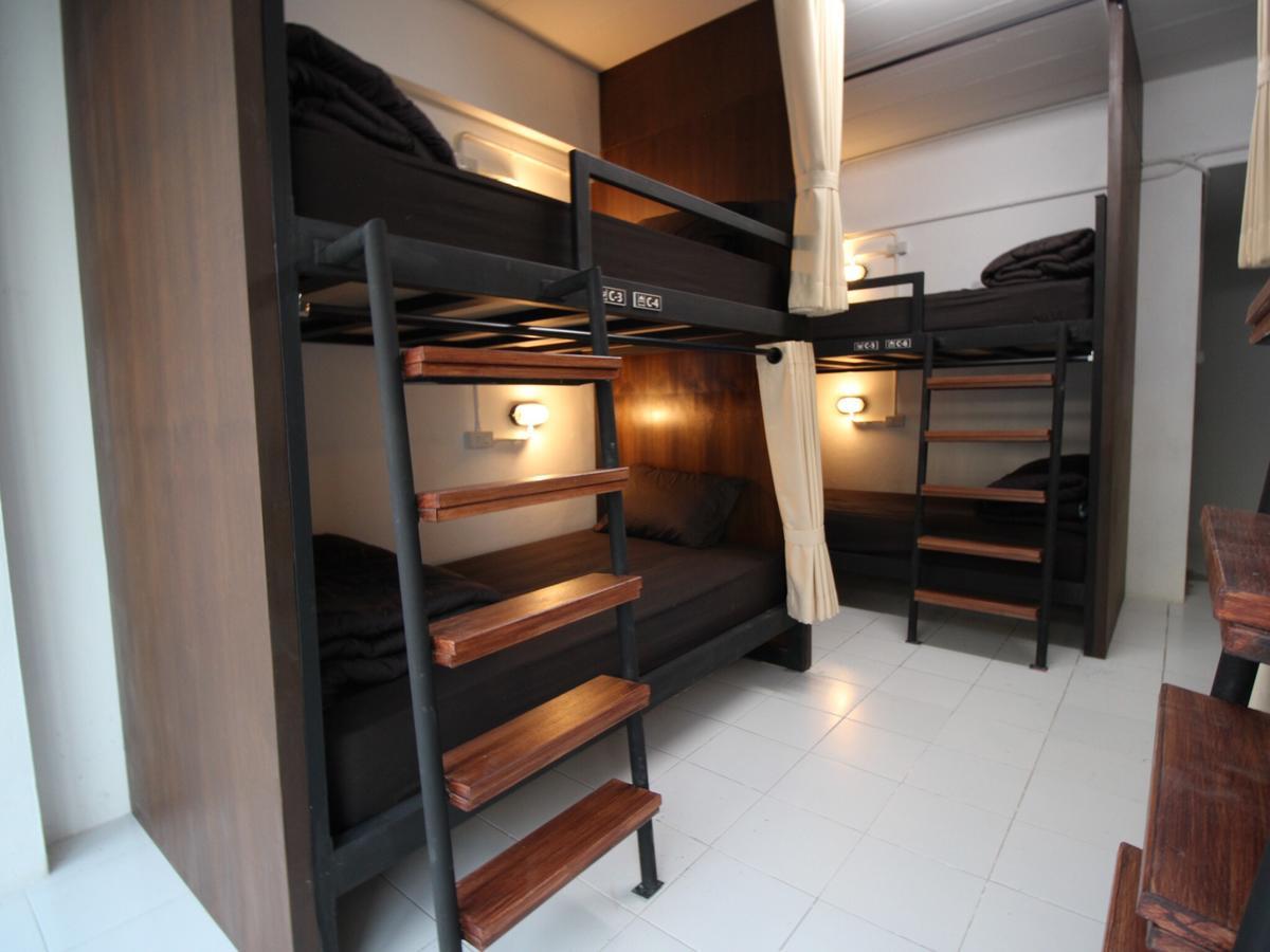 Bedtiny Hostel (Adults Only) Chiang Mai Luaran gambar